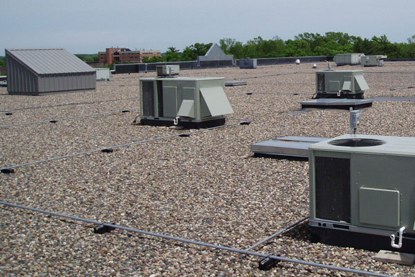 Built-up flat roof installed in Katy, Texas commercial building