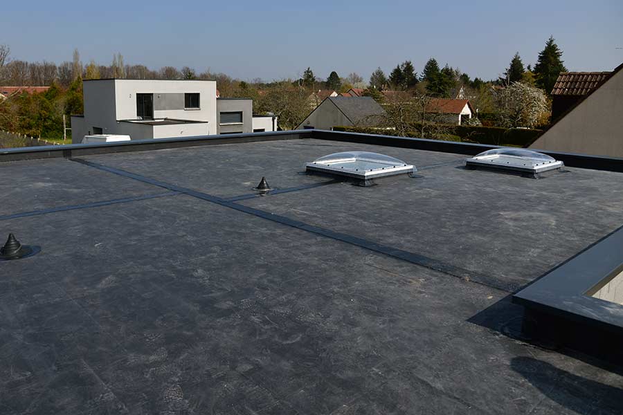 EPDM rubber commercial roof on business property in Katy Texas